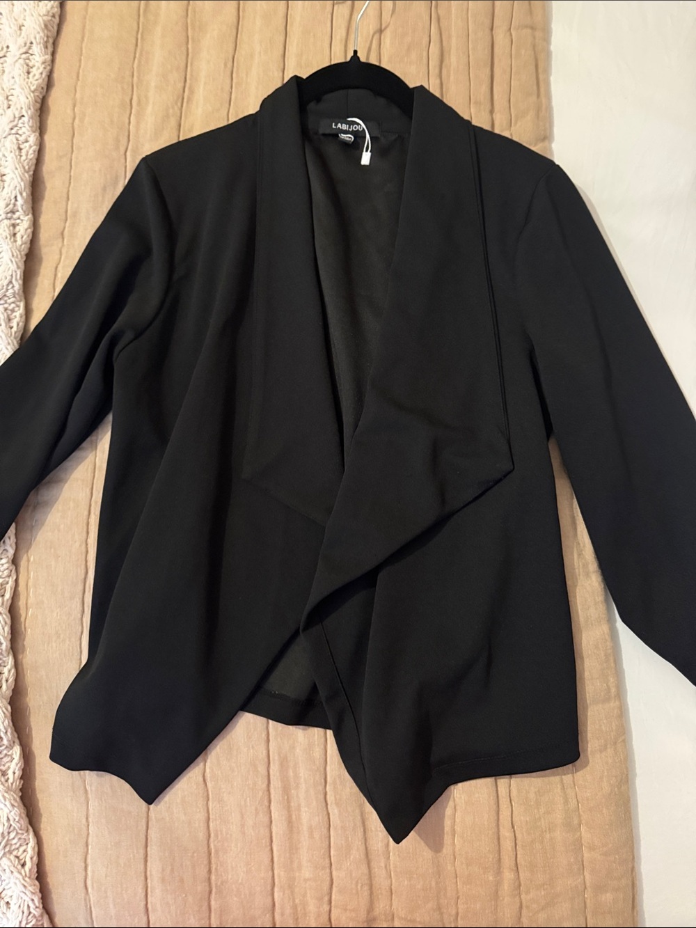 Lark & Ro Black Draped Open-Front Blazer